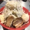 梅田のおすすめ二郎系ラーメンまとめ5選！初心者OKのお店も | TSグルメ（デカ盛り・食